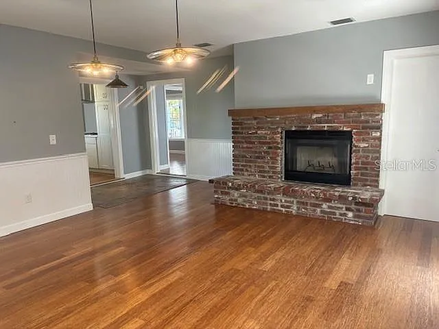 559 Chicago Ave — Photo 5