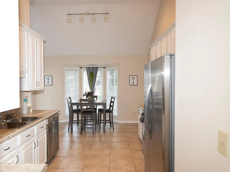 7307 Sandy Bluff Ct — Photo 7