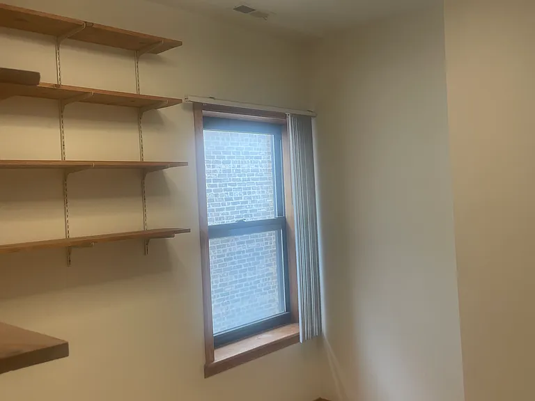 8742 S Harper Ave #1 — Photo 18