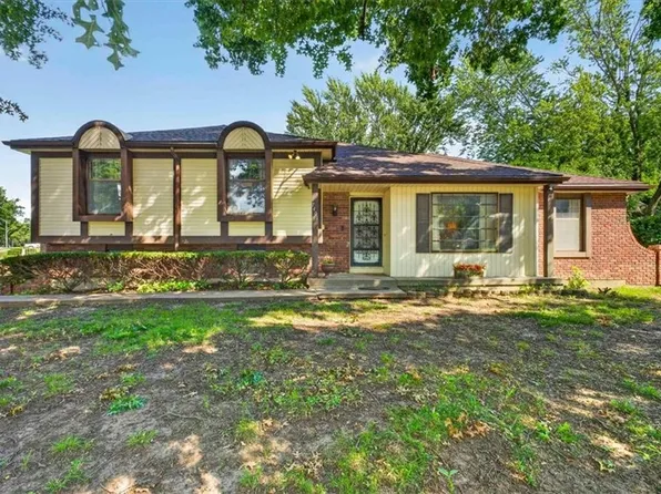 7401 E 127th St, Grandview, MO 64030