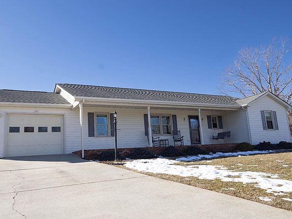 2nd image of 511 Darrell Ln