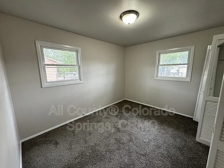 1316 Harrison Rd — Photo 12