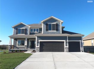 1832 NE Riley Dr, Lees Summit, MO 64086