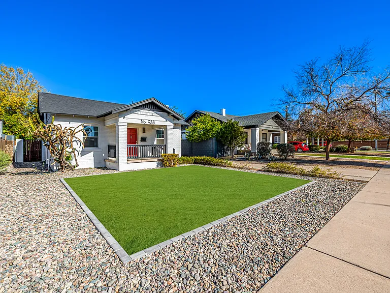 938 E Coronado Rd — Photo 81