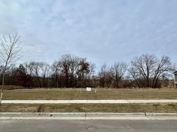 7802 Bluestem Trl, Deforest, WI 53532