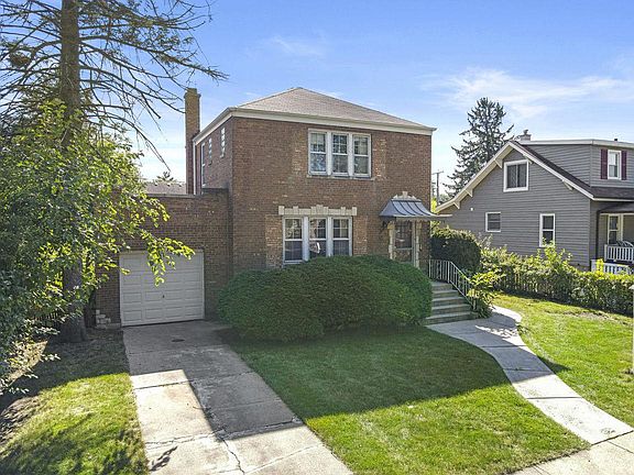 2nd image of 835 Newberry Ave