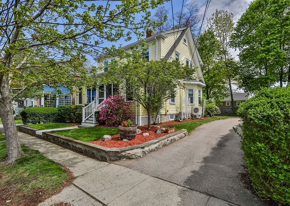 1st image of 15 Crown St
