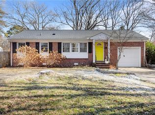 49 Madrid Dr, Hampton, VA 23669