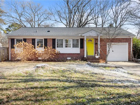 49 Madrid Dr, Hampton, VA 23669