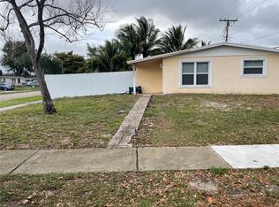 5771 SW 38th Ct, Davie, FL 33314