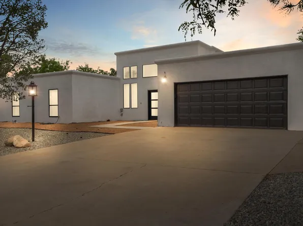 3900 Saint Andrews Dr SE, Rio Rancho, NM 87124