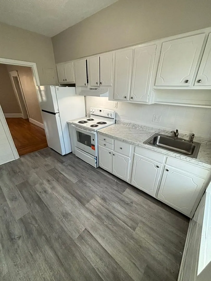 Beechwood Apartments — Photo 2
