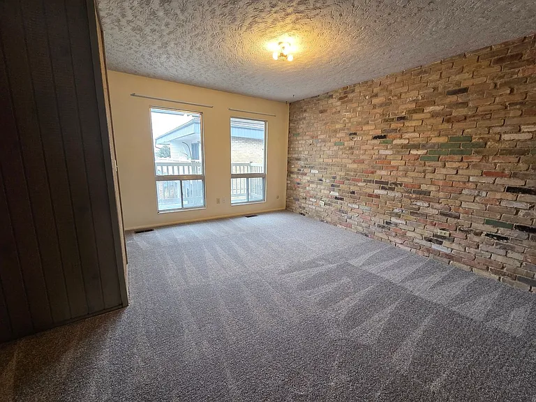 1165 Edgewood Dr — Photo 31