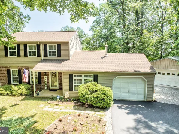 1117 Blueberry Ln, Coatesville, PA 19320