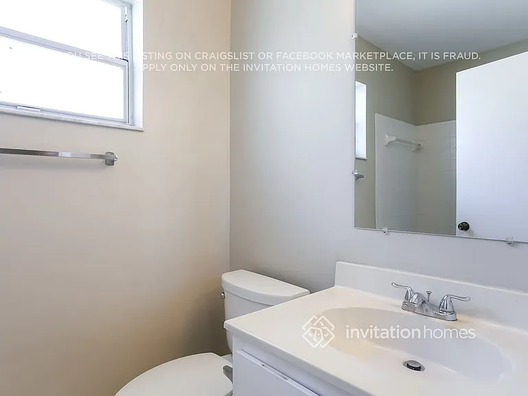 9913 NW 9th Ct — Photo 16