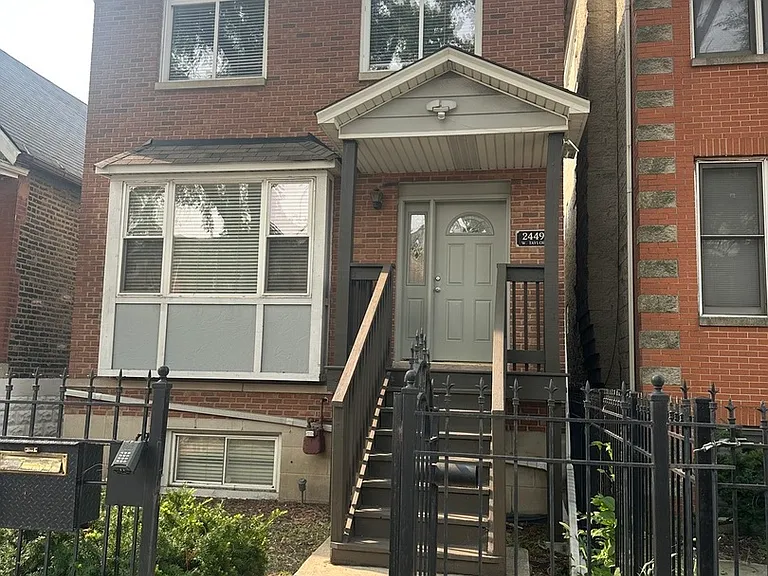 2449 W Taylor St #2 — Photo 1