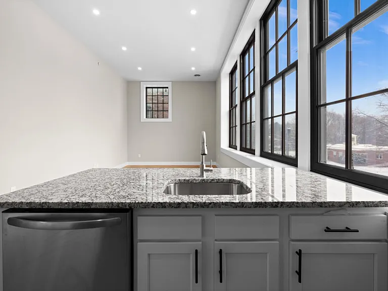 St. Agnes Apartments — Photo 5