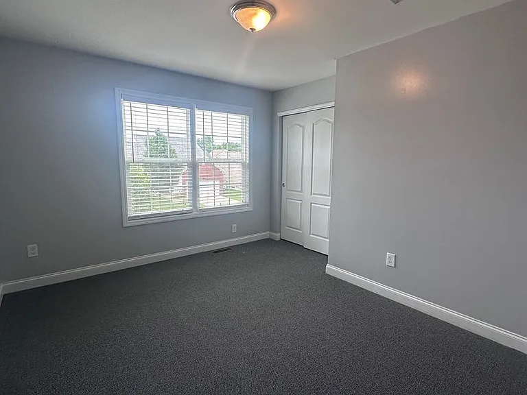 5519 Bannon Crossings Dr — Photo 29