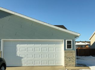 1058 42nd Ave W, West Fargo, ND 58078