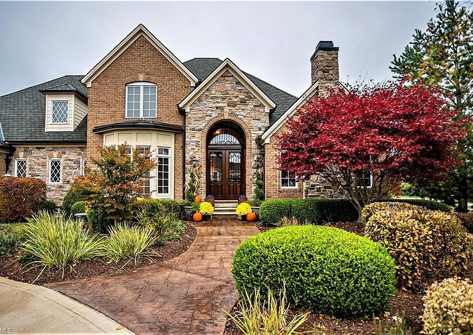 1st image of 4455 Silver Oak Dr