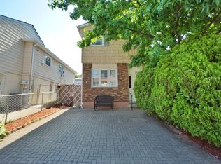 34 Ashton Dr, Staten Island, NY 10312