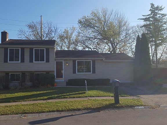 3rd image of 8817 Canoe Dr