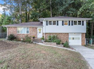 6045 Woodview Pl, Morrow, GA 30260