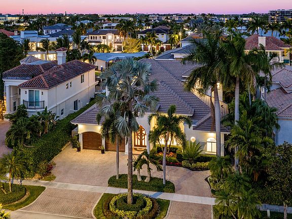 4th image of 797 NE 33rd Street