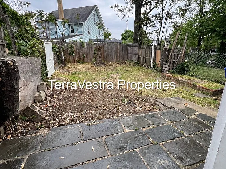 805 Archer St — Photo 21