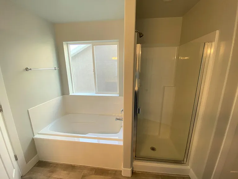1758 W Stone Gate Dr — Photo 18