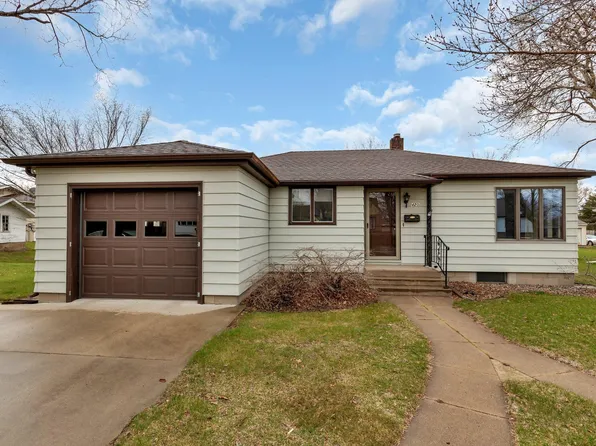 420 Ash St S, Sauk Centre, MN 56378