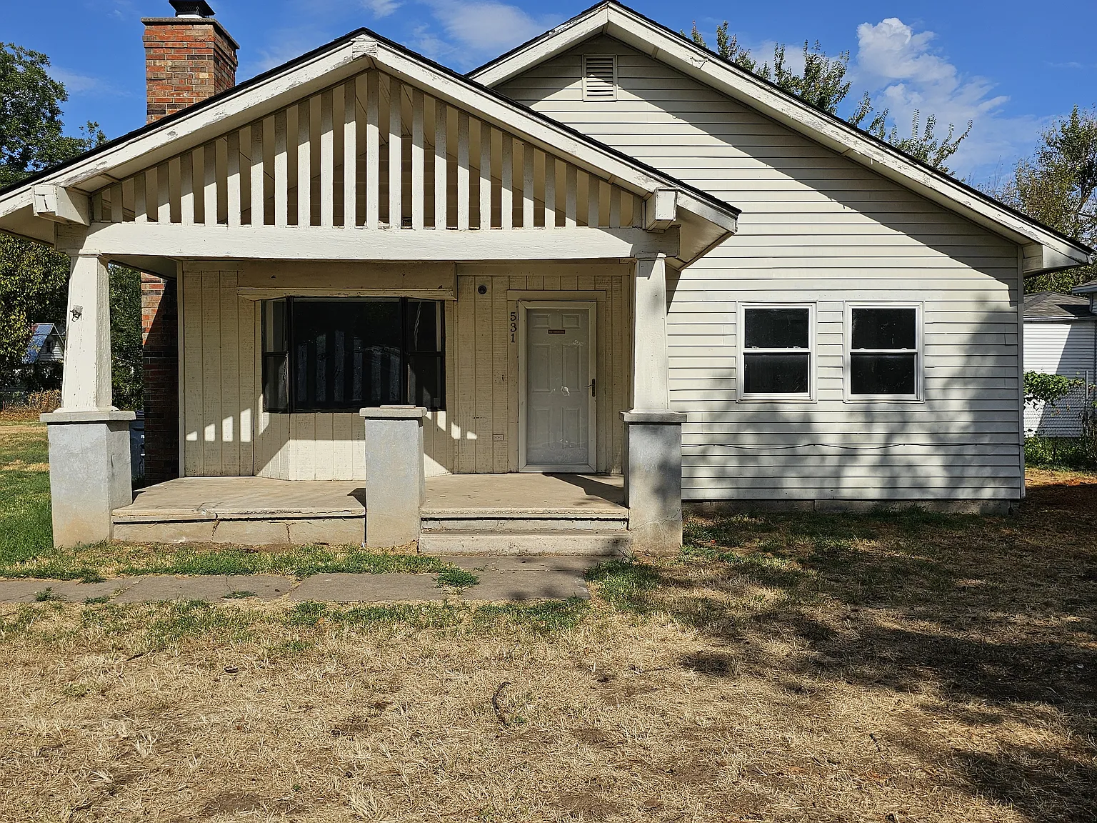 3 bed, 1.5 bath, 1468 sqft, $1,200 — Photo 1