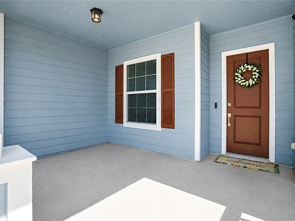 4th image of 157 Shady Terrace Ln