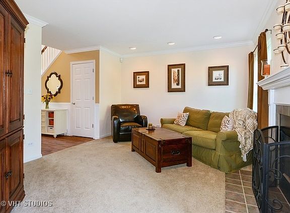 5th image of 2744 Borkshire Ln #2744