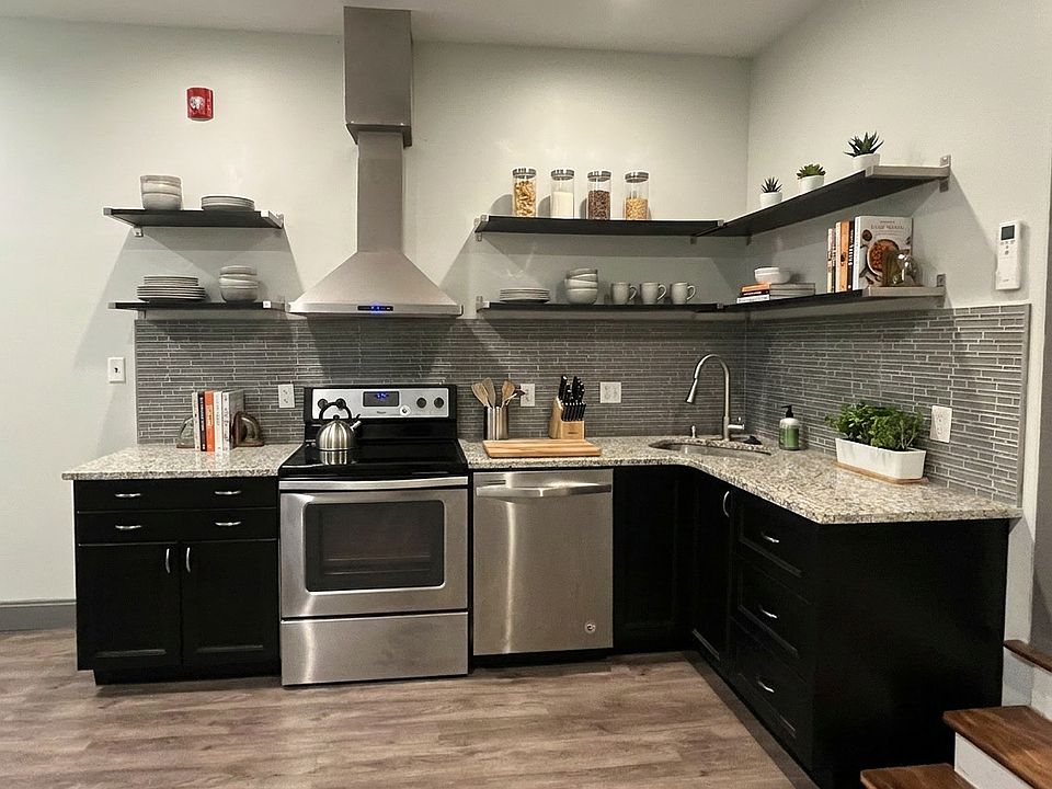 1st image of 510 Saint Paul Pl #1B