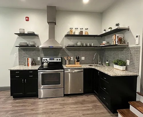 510 Saint Paul Pl #1B Photo 1
