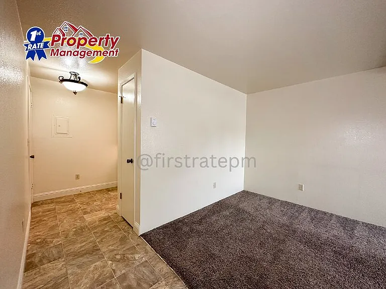 Bond Apartments — Photo 60