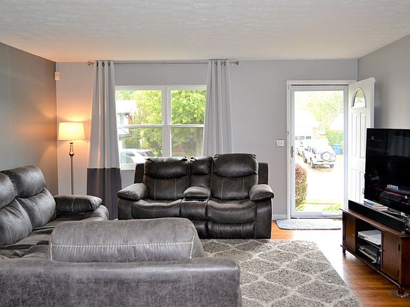 5th image of 3437 Misty Creek Dr