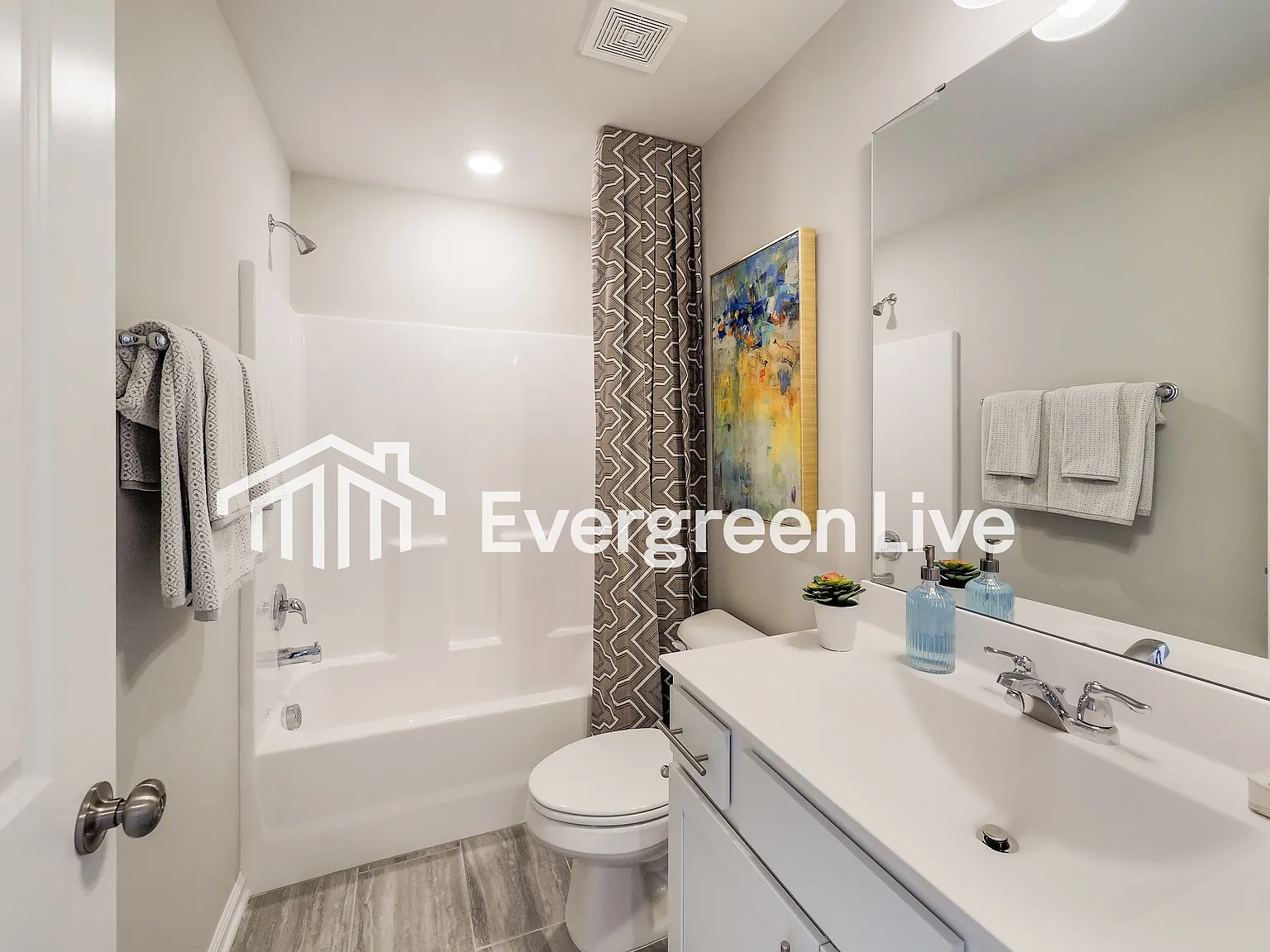 3 bed, 2.5 bath, 1924 sqft, $2,145 — Photo 4