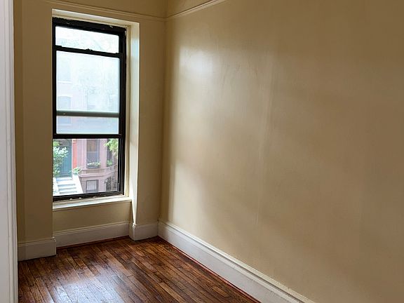 4th image of 89 6th Ave APT 3