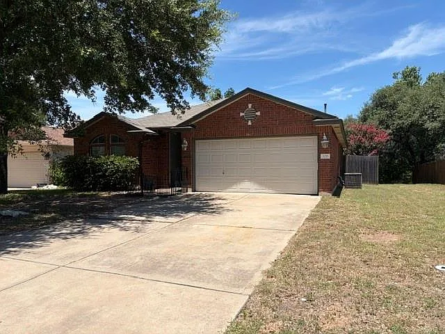 3216 Blue Ridge Dr — Photo 2