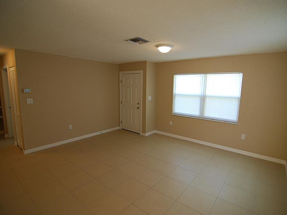 5th image of 507 E Hazzard Ave #4