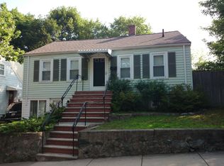 7 Tobin Rd, West Roxbury, MA 02132