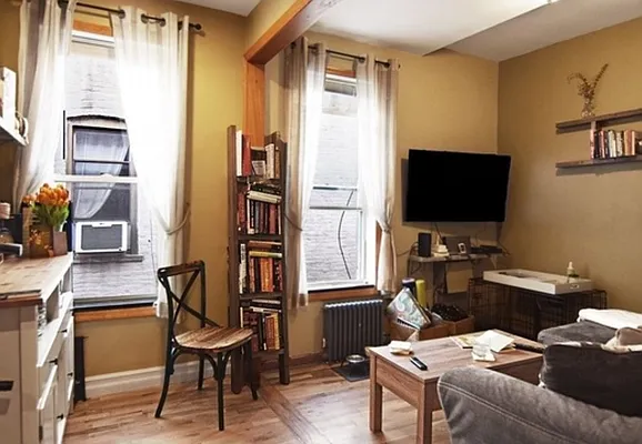 Rented by Cohane Sean C | media 18