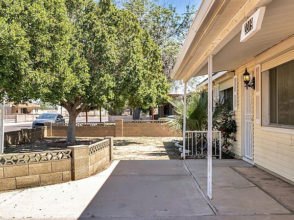 3rd image of 3319 W Windrose Dr