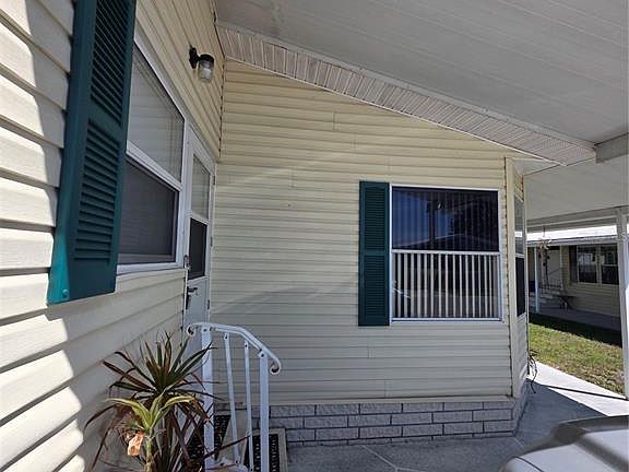 4th image of 340 Canal Way