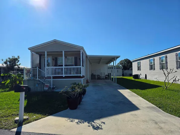 99 Sandhill Boulevard, Fort Pierce, FL 34982