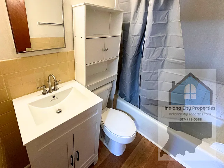 569 S Home Ave #3 — Photo 8
