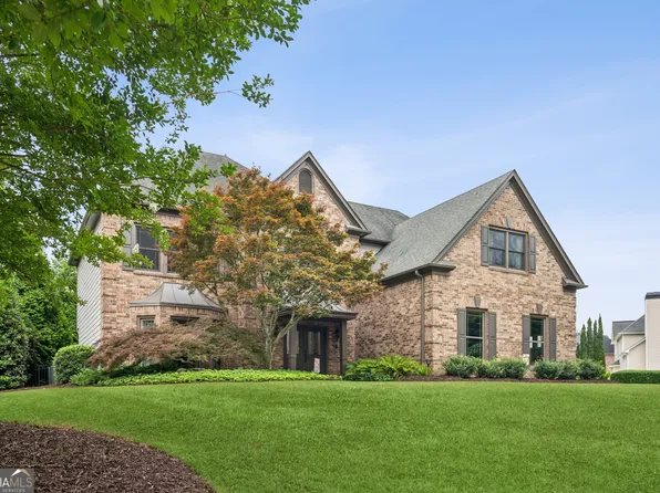 1800 Hunters Moon Dr, Alpharetta, GA 30005