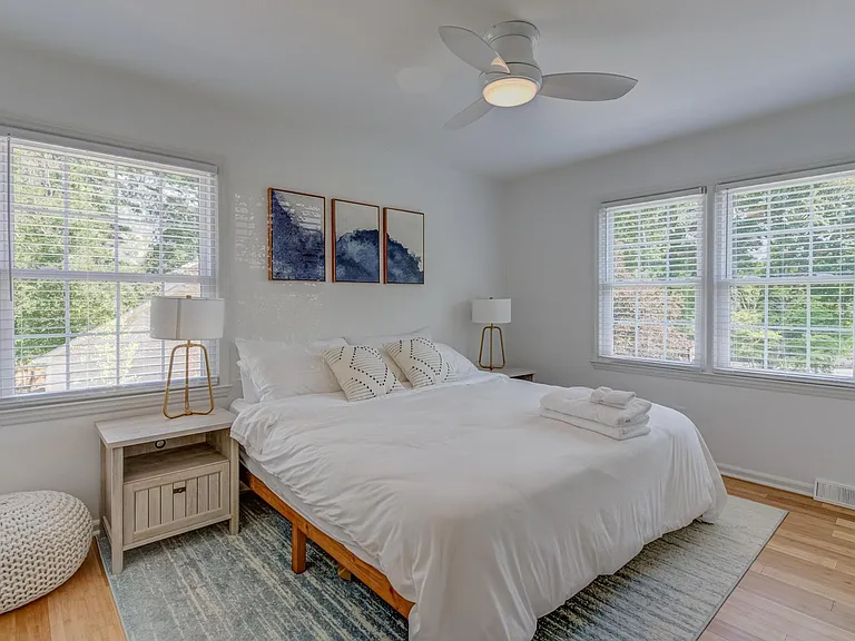 5600 Laniel Ct — Photo 21